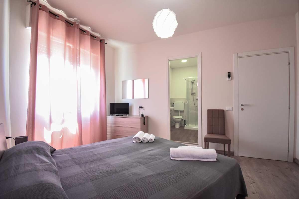 Hotel La Pineta Карара Екстериор снимка