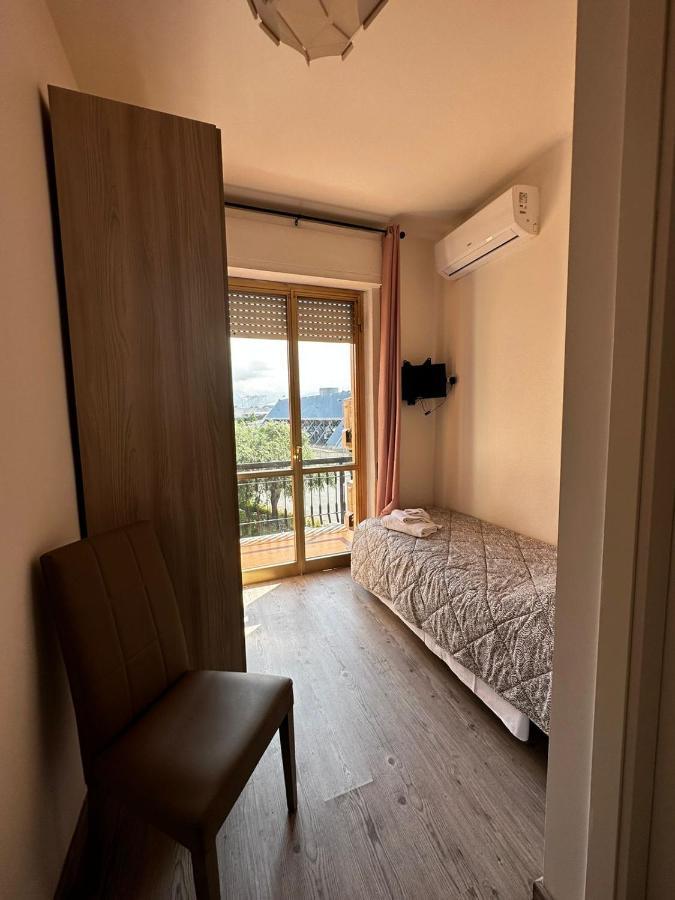 Hotel La Pineta Карара Екстериор снимка